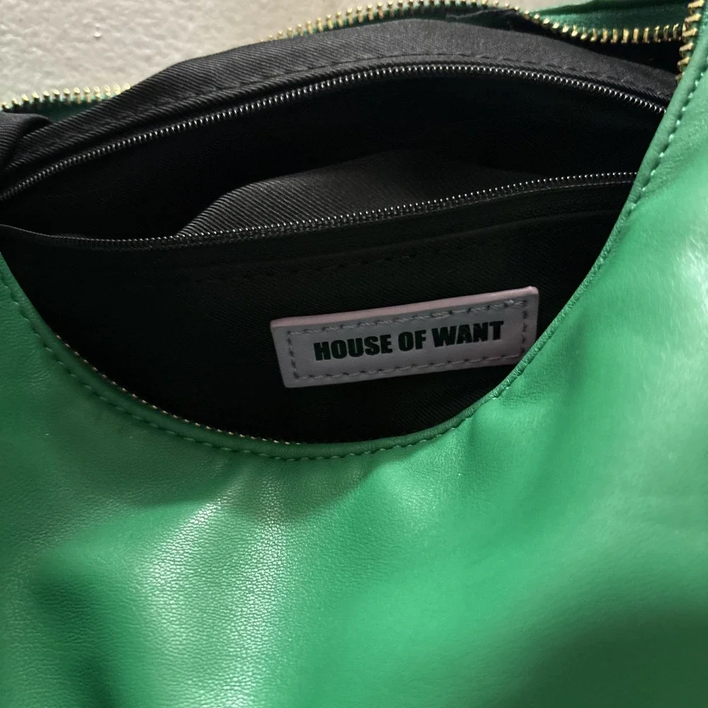 House Of Want Green Hobo Purse‎ Excellent Used Condition 16 X 10